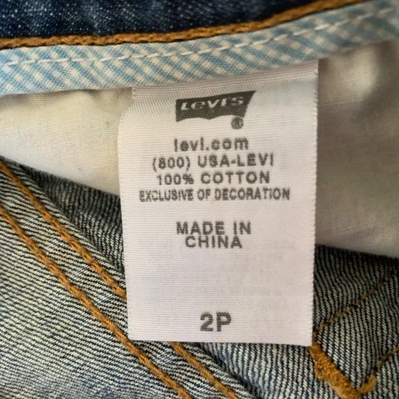 Levi’s Women's Boyfriend Denim Shorts Sz 2P - Picture 8 of 8